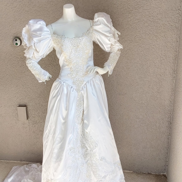 VINTAGE  18TH CENTURY ROCOCO INSPIRED  WEDDING GOWN - Picture 8 of 16
